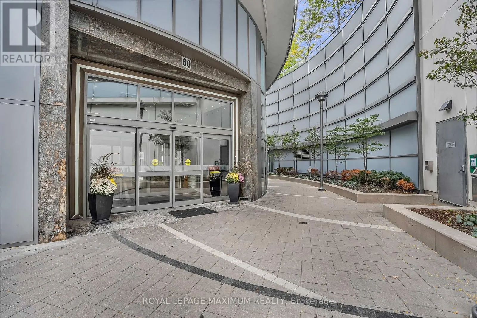 407 - 60 ABSOLUTE AVENUE