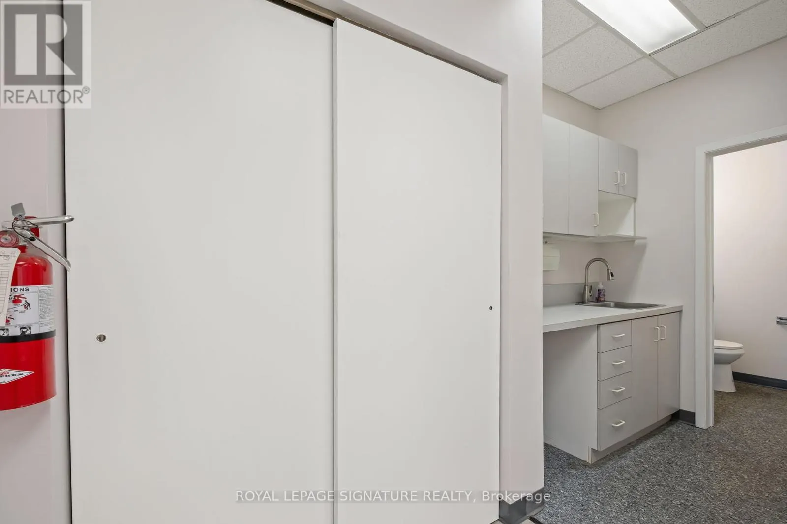 14 - 2285 DUNWIN DRIVE