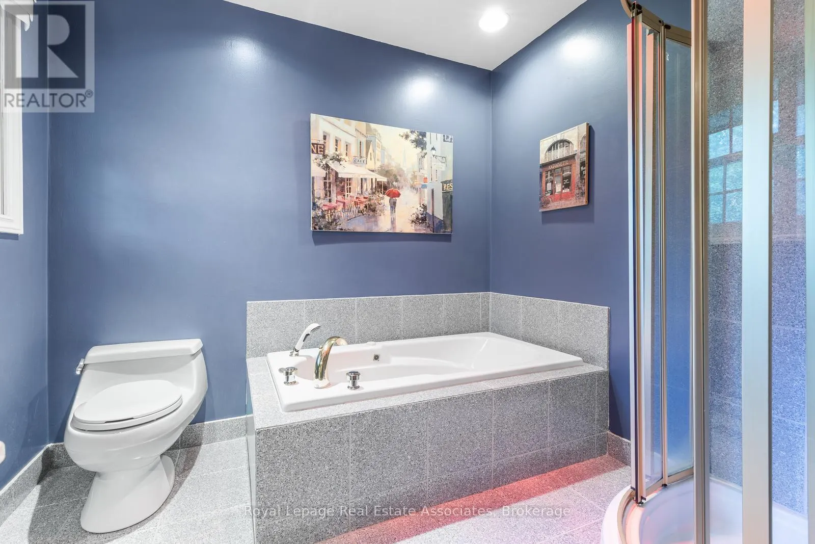 2235 BENNINGTON GATE