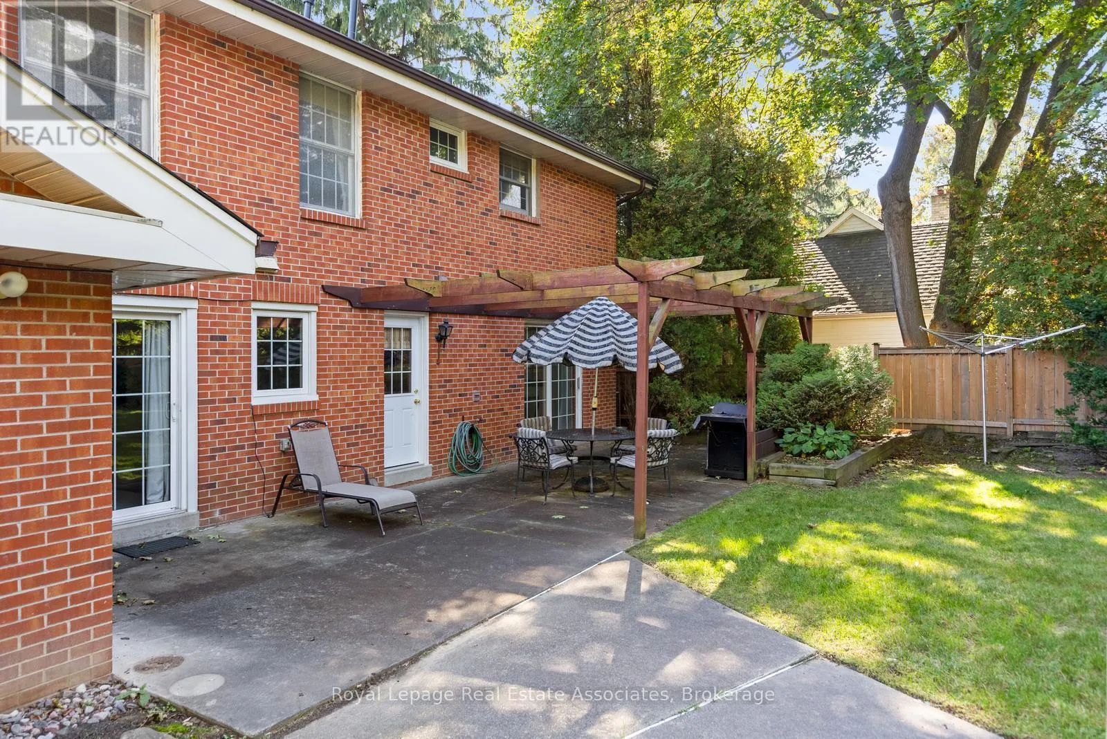 2235 BENNINGTON GATE