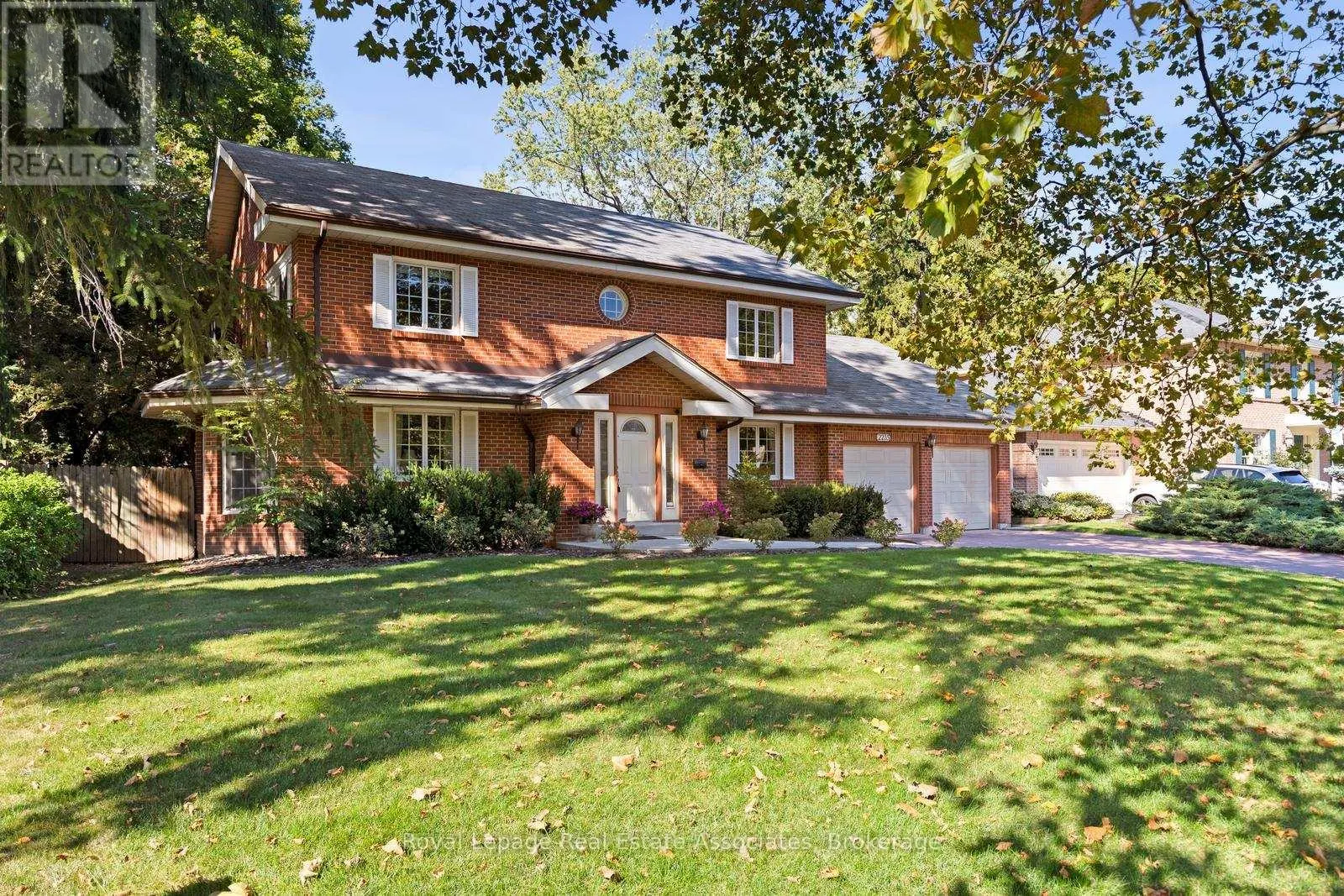 2235 BENNINGTON GATE