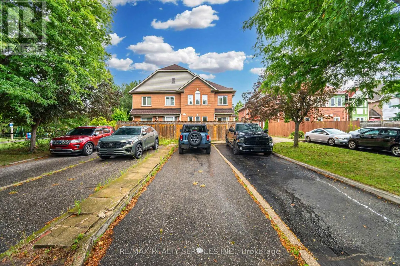 27 RAIN LILY LANE
