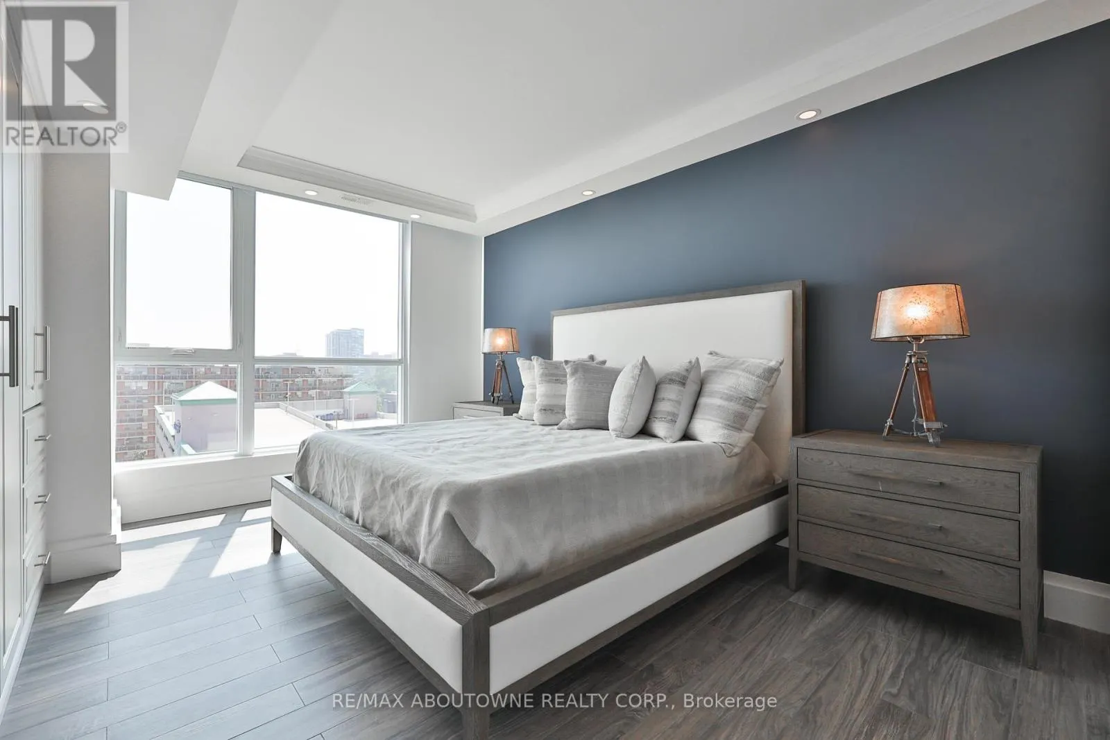 1103 - 415 LOCUST STREET