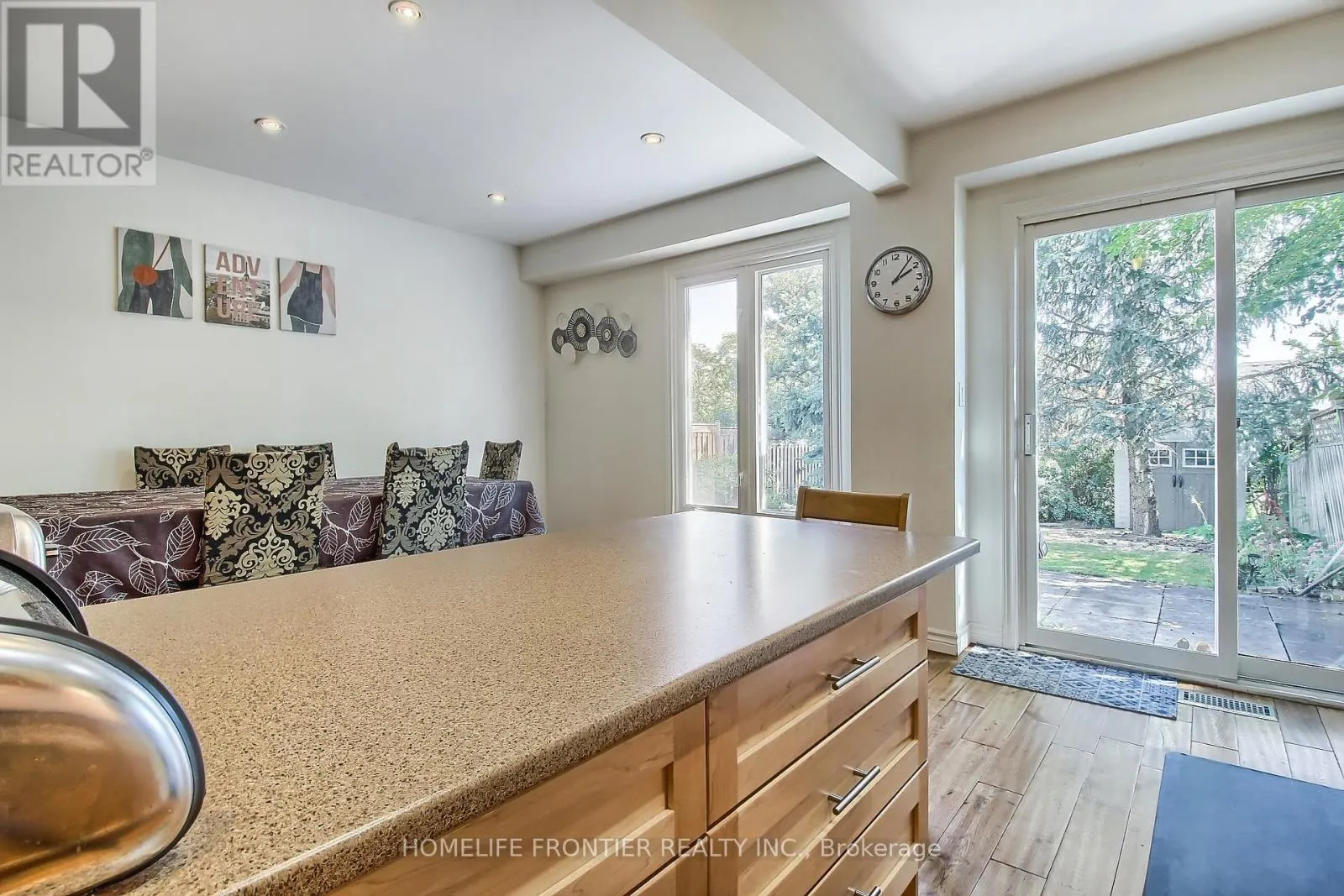 256 ROSS LANE