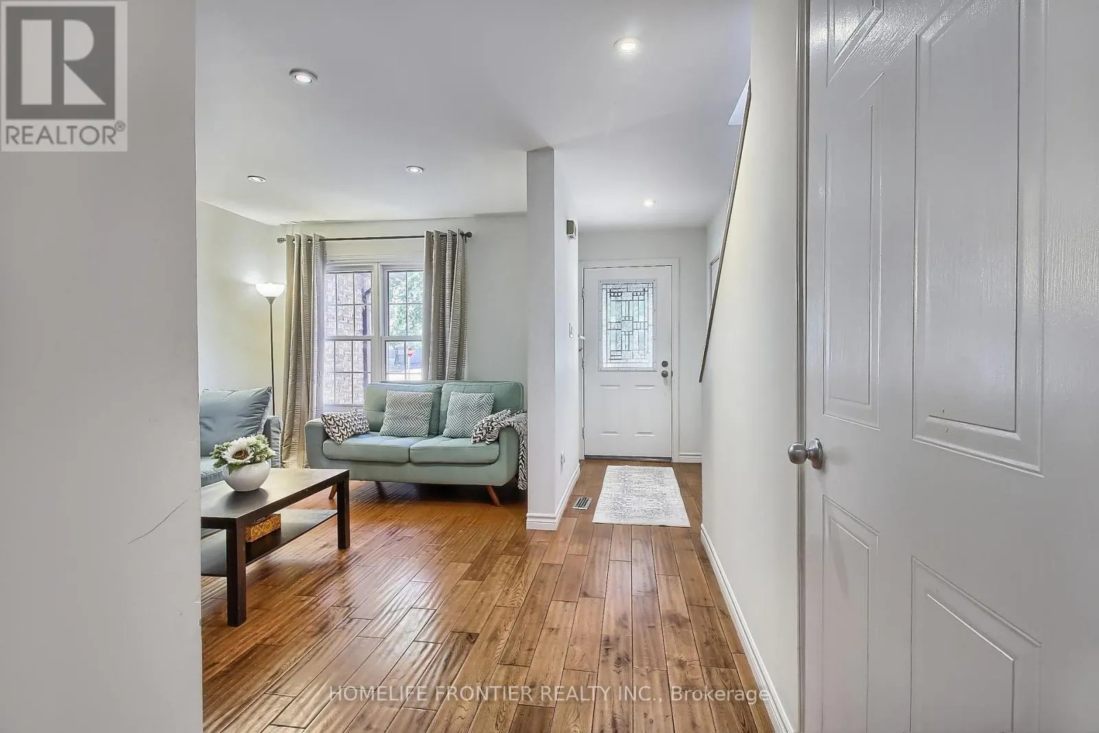 256 ROSS LANE
