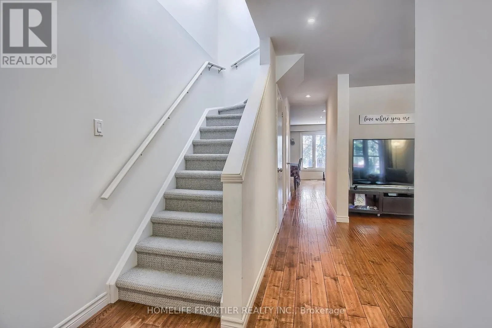 256 ROSS LANE