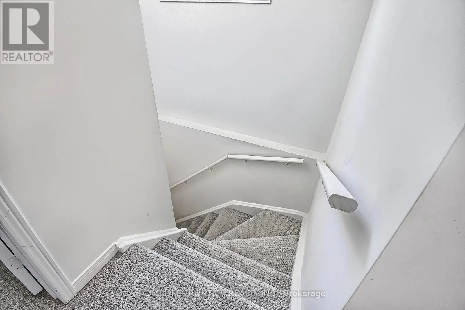 256 ROSS LANE
