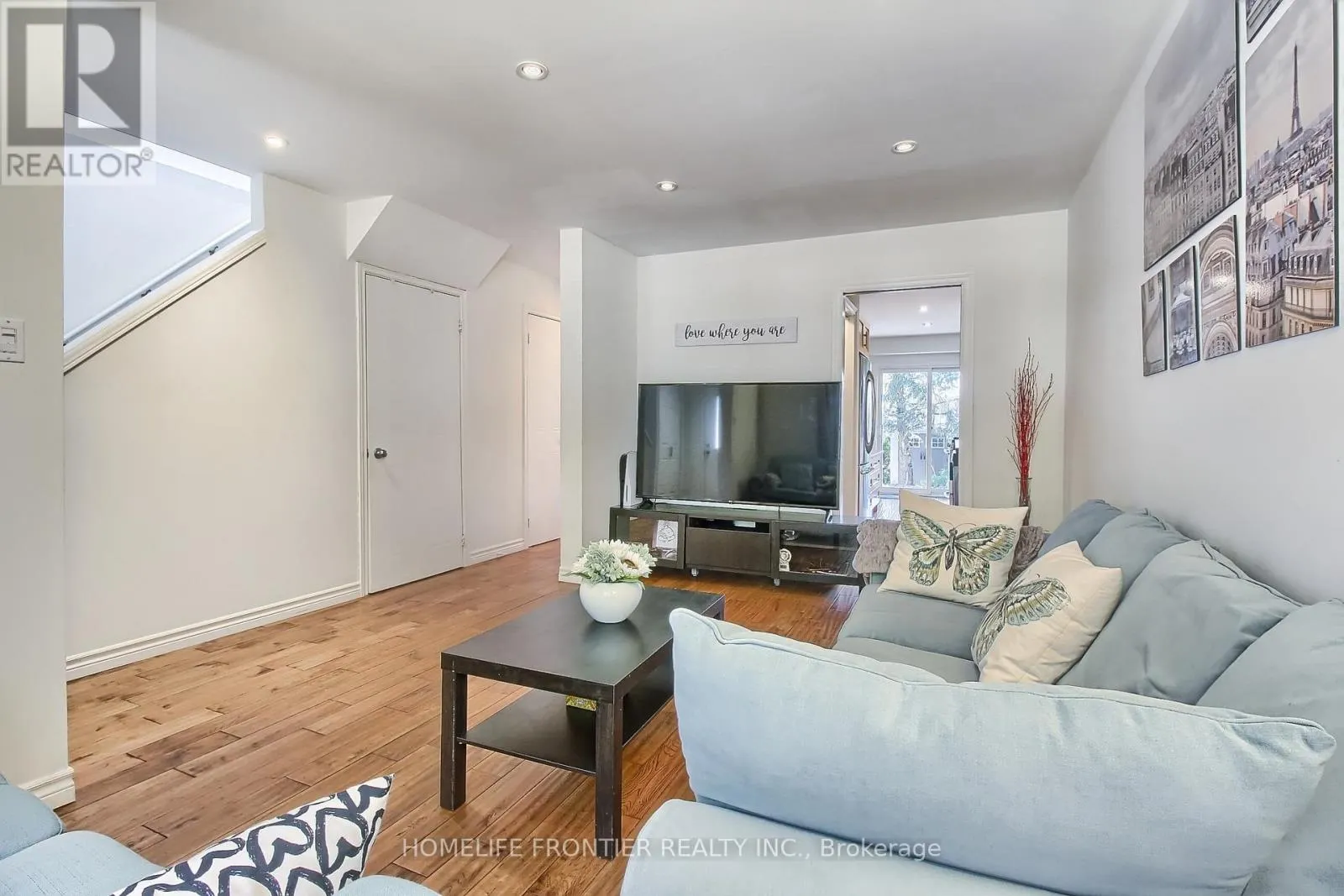 256 ROSS LANE