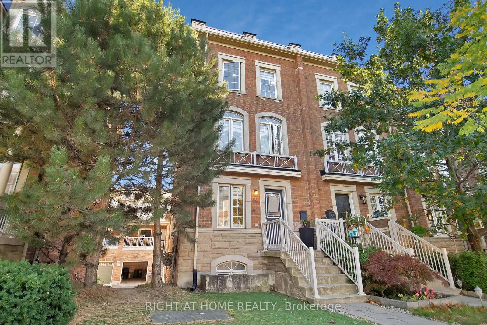 31 JUDY SGRO AVENUE