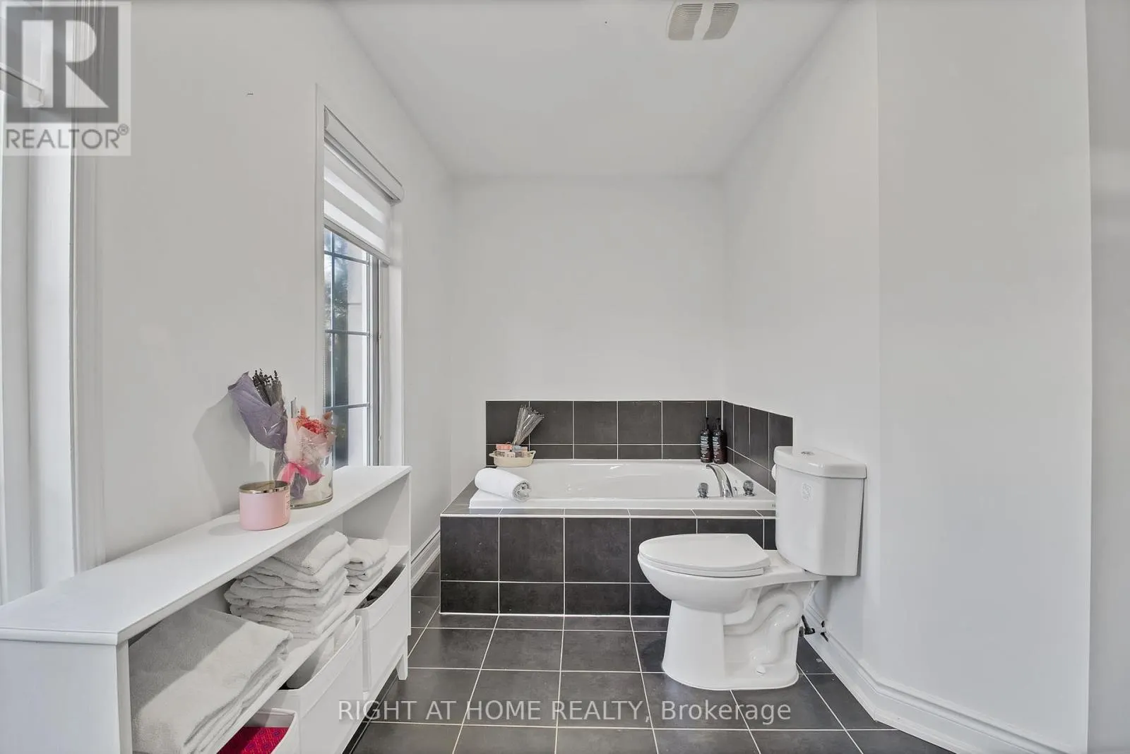 31 JUDY SGRO AVENUE