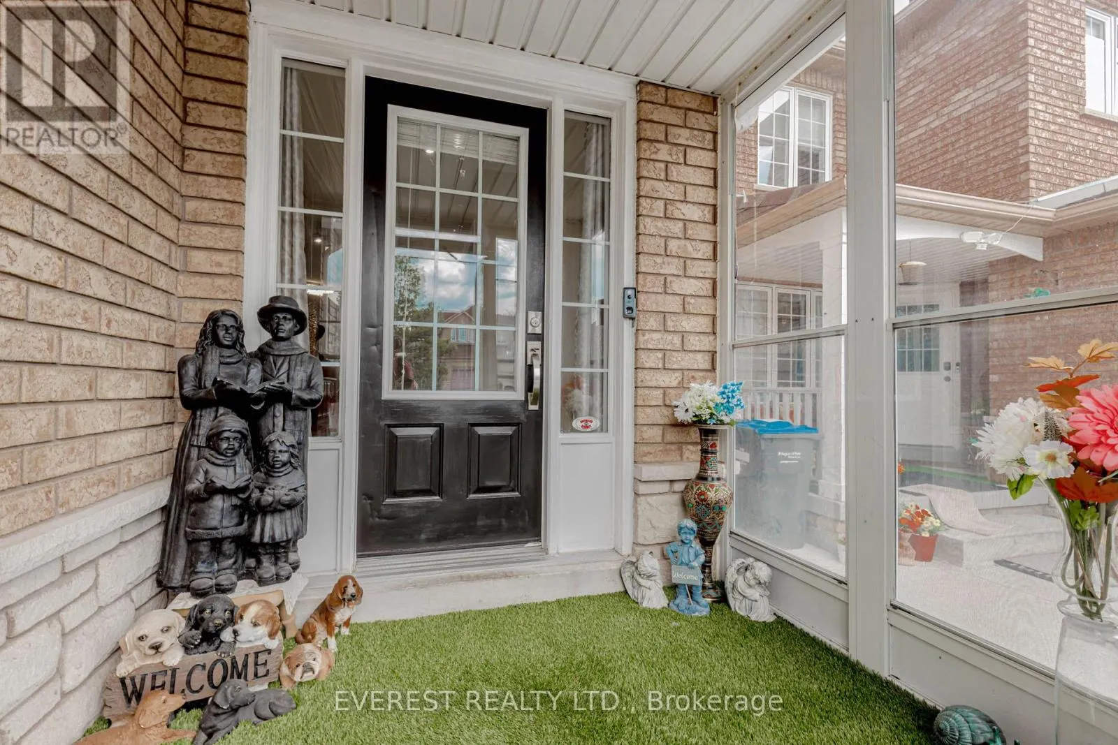 7688 BLACK WALNUT TRAIL