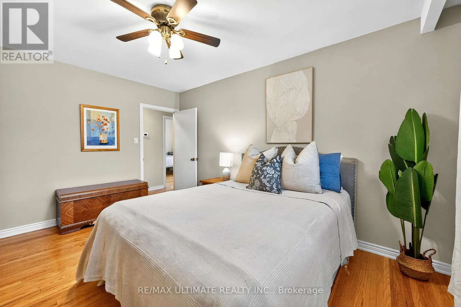37 TAPLEY DRIVE