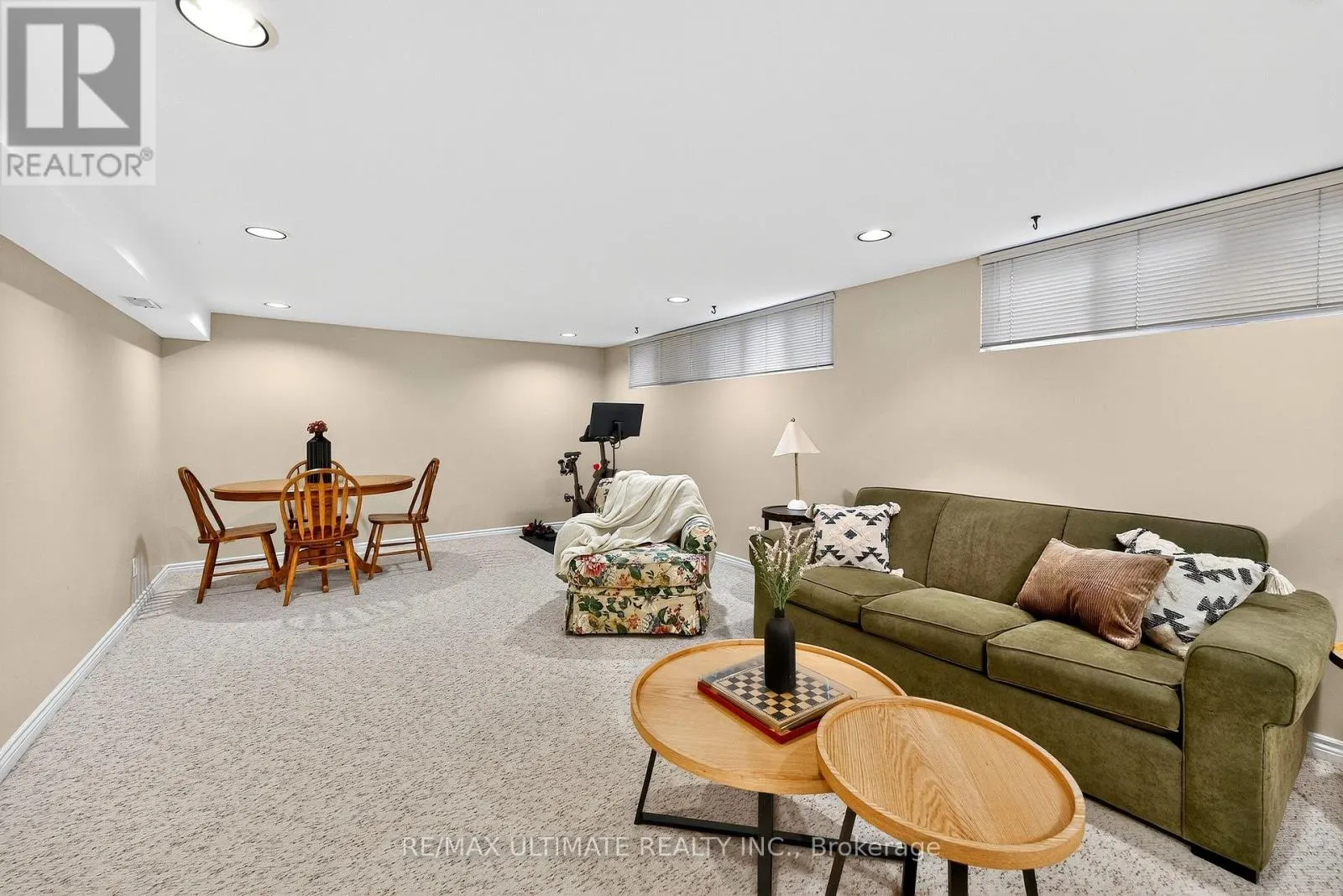 37 TAPLEY DRIVE