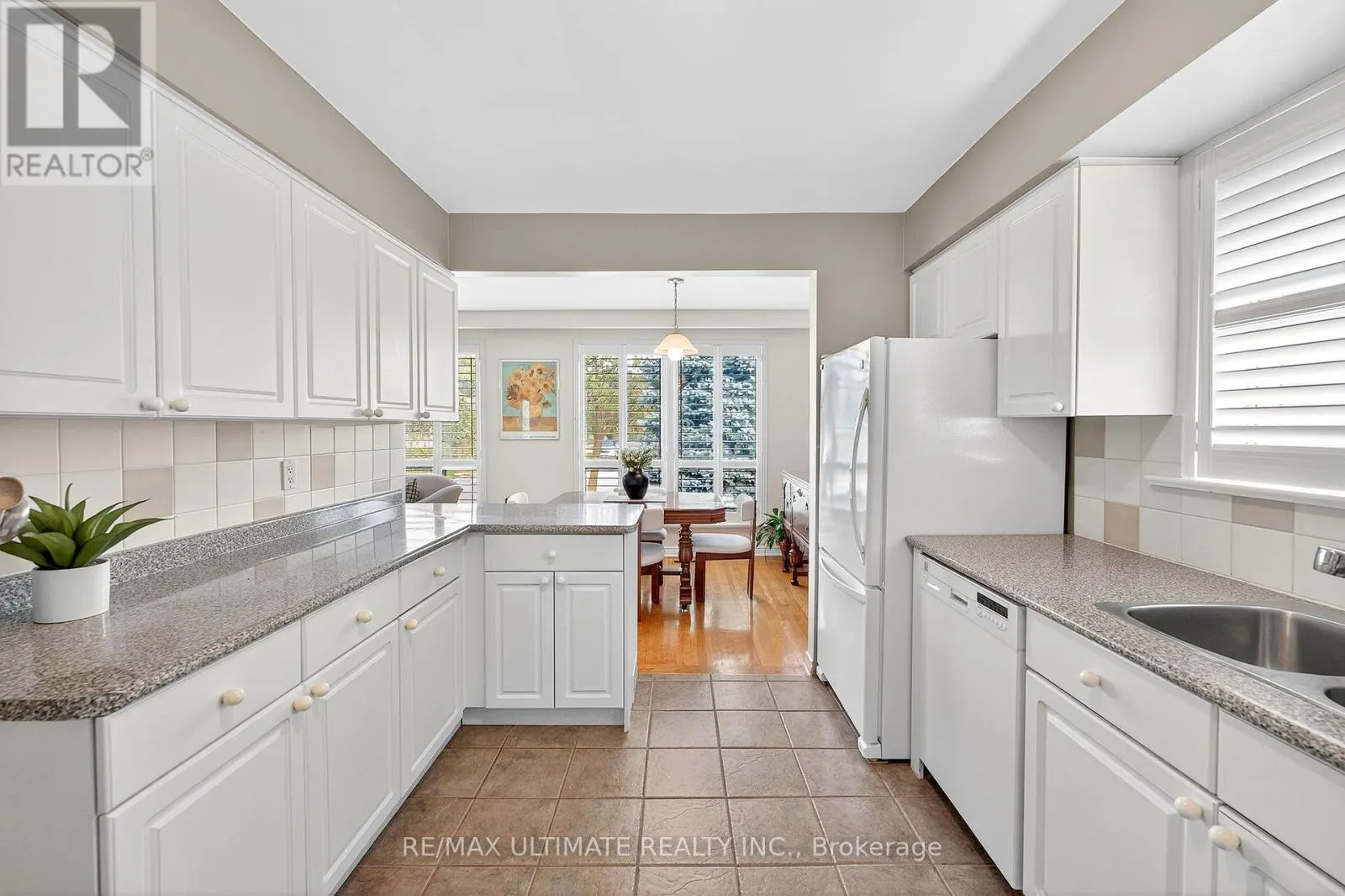 37 TAPLEY DRIVE