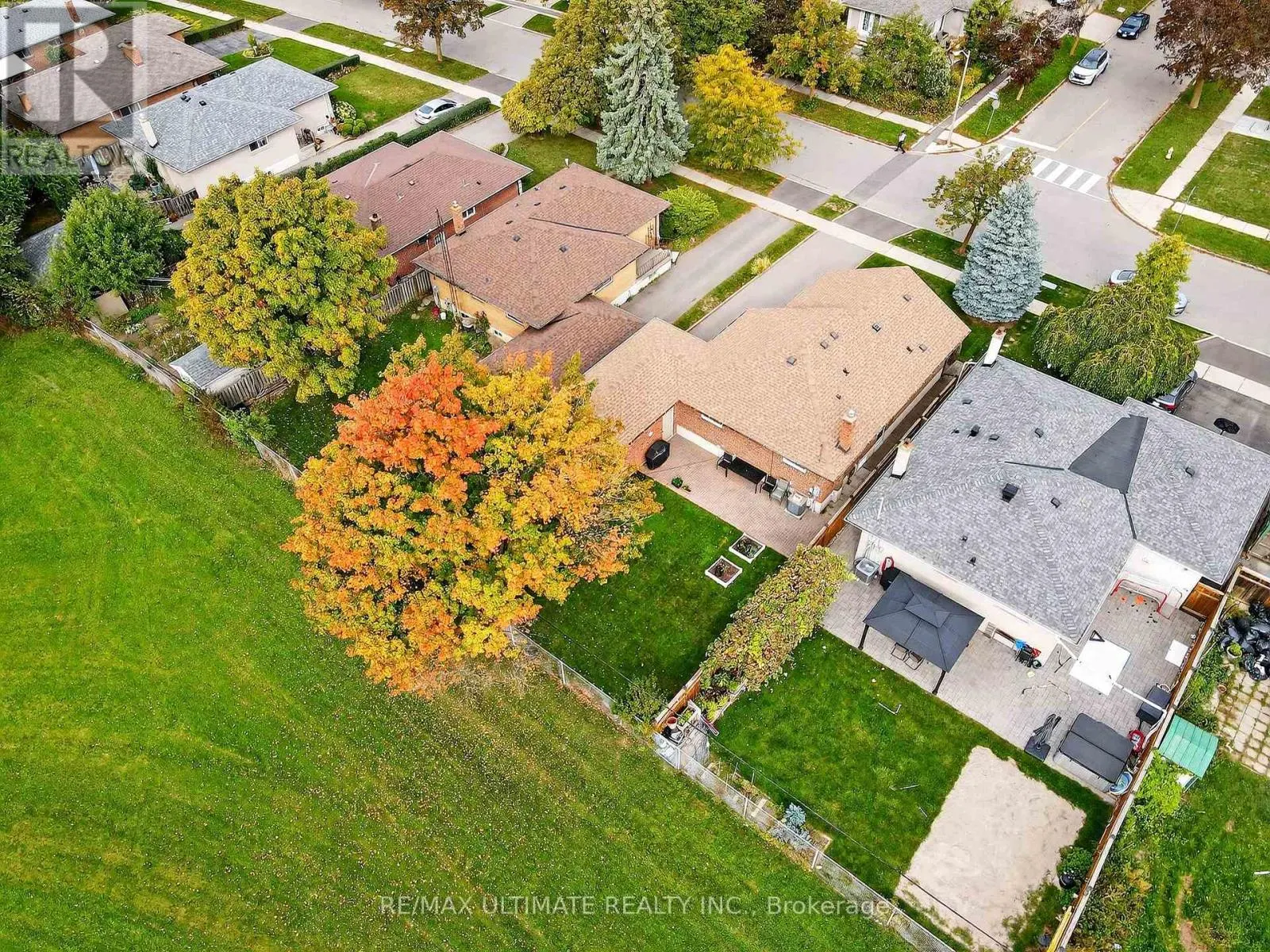 37 TAPLEY DRIVE