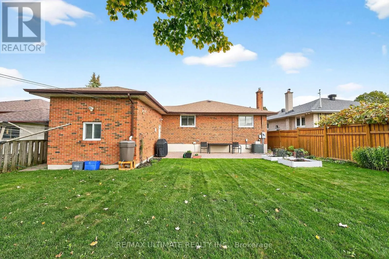 37 TAPLEY DRIVE