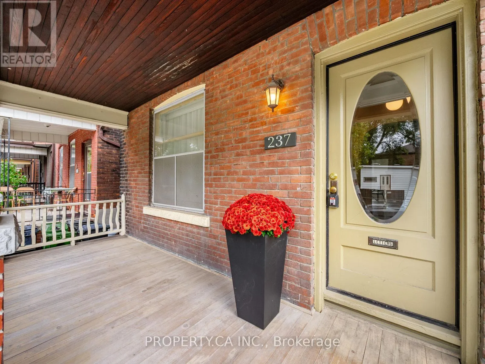 237 DELAWARE AVENUE