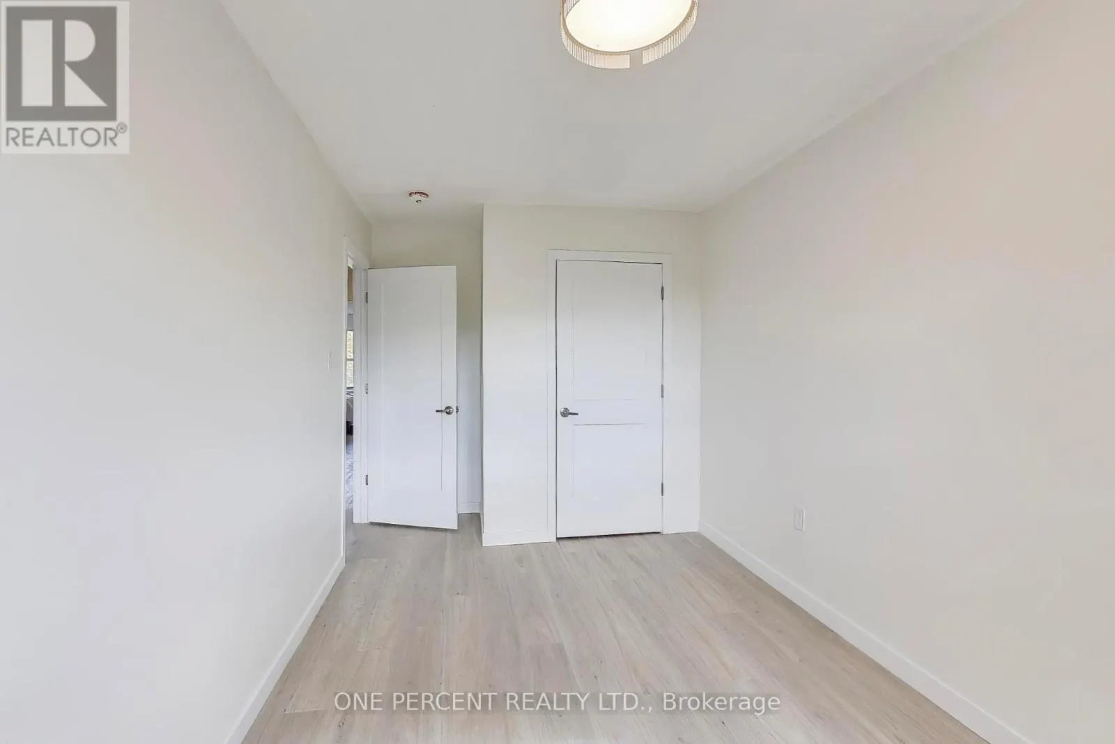 2116 PELEE BOULEVARD