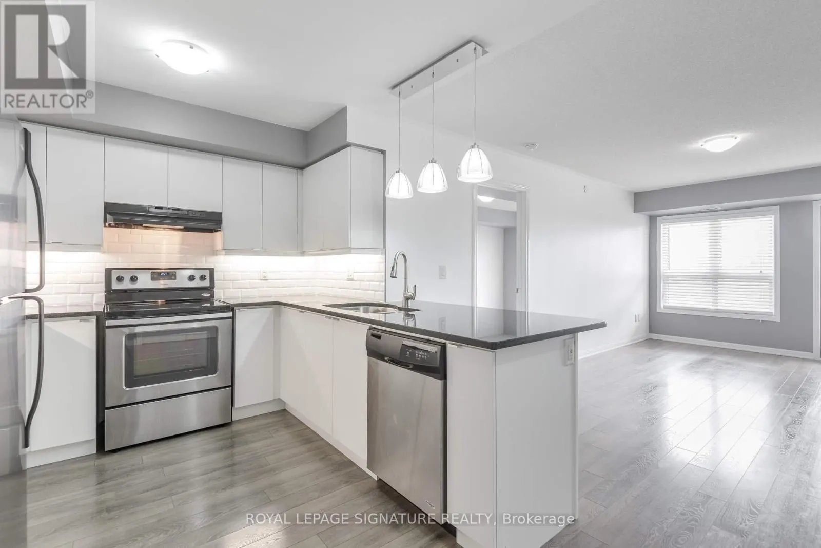408 - 1045 NADALIN HEIGHTS
