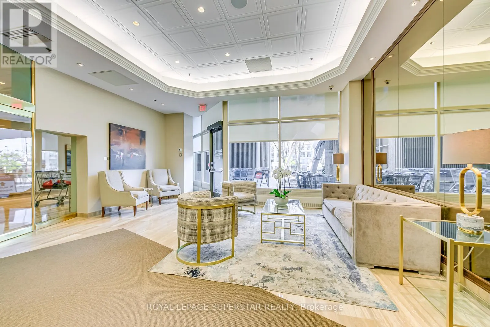 2011 - 2045 LAKESHORE BOULEVARD W