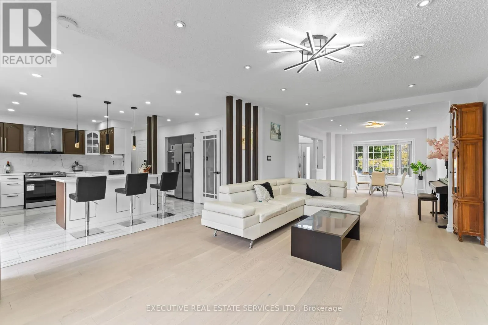 73 WOODVALLEY DRIVE