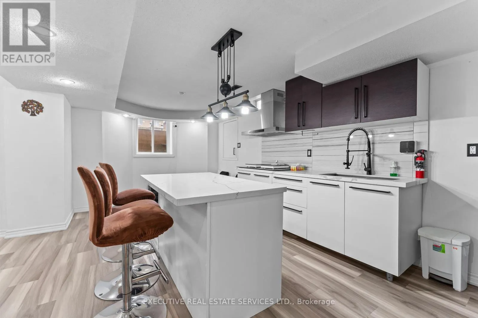 73 WOODVALLEY DRIVE
