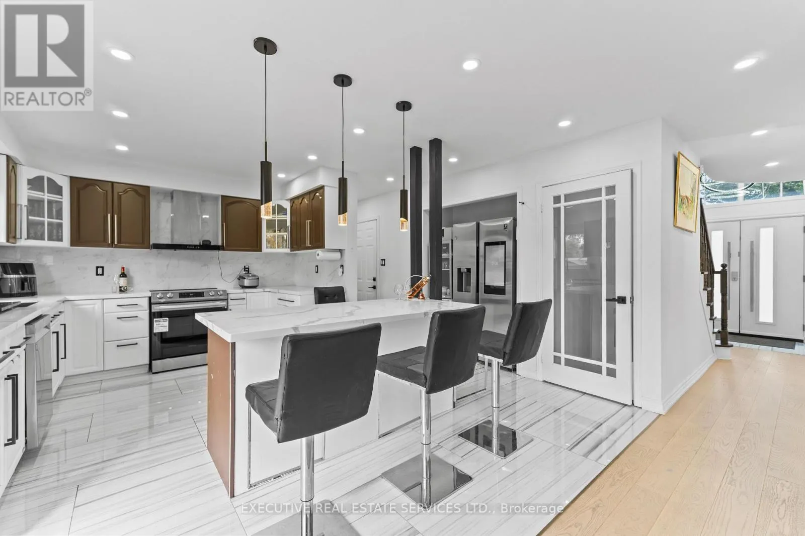73 WOODVALLEY DRIVE