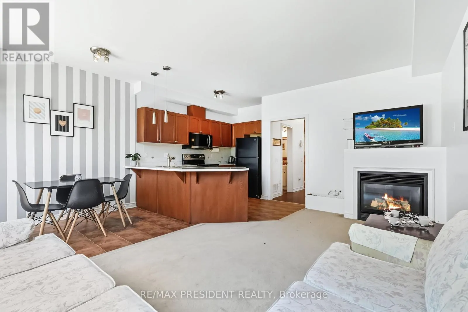 932 LEDBURY CRESCENT