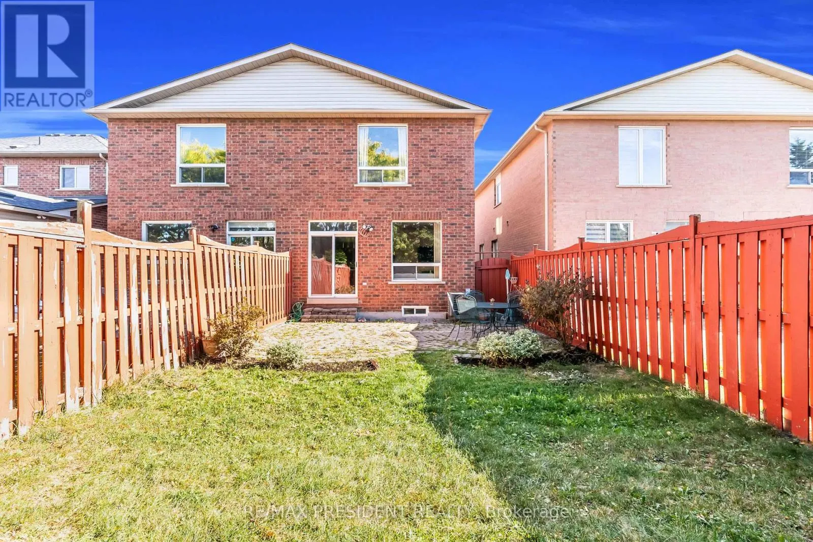 932 LEDBURY CRESCENT