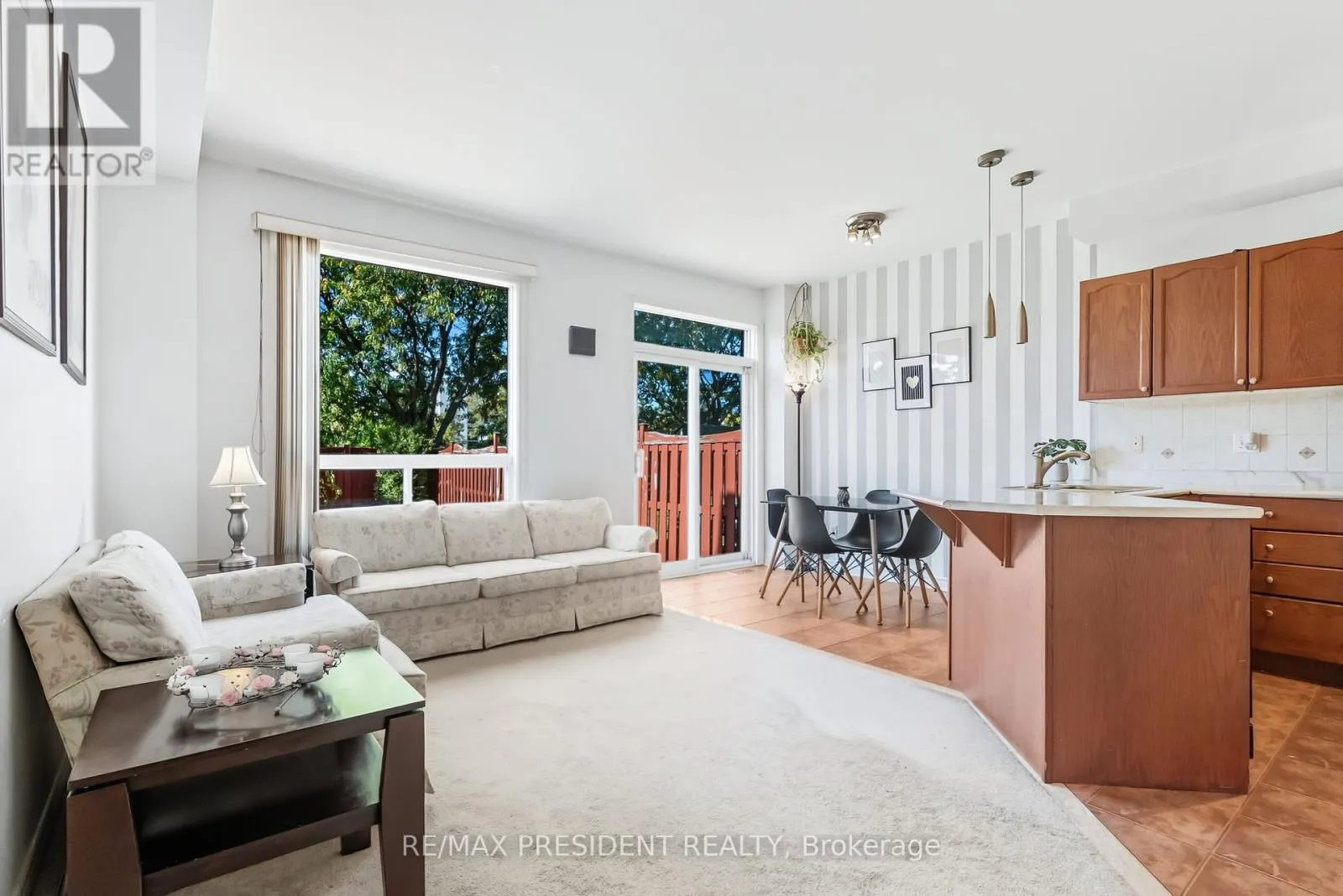 932 LEDBURY CRESCENT