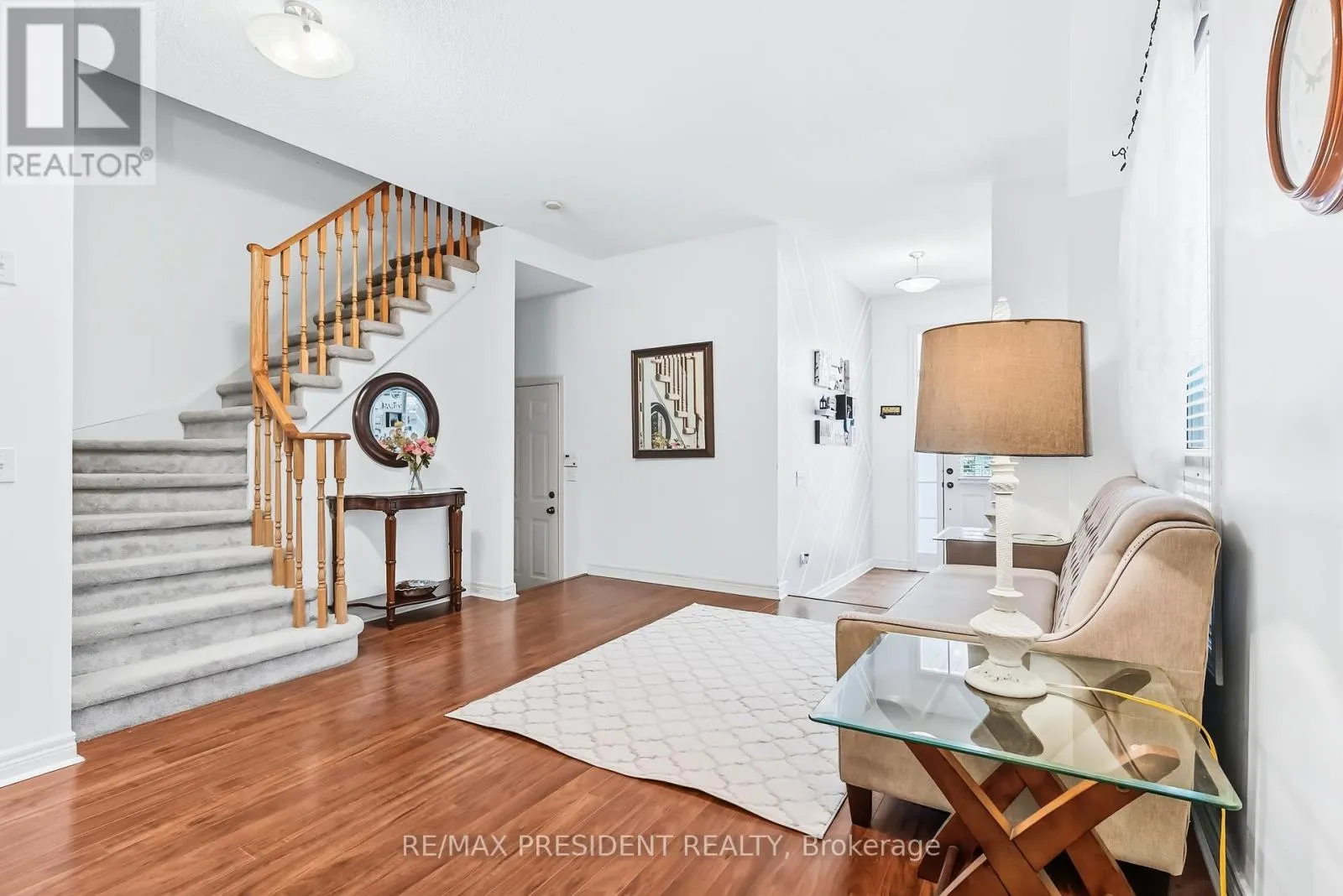932 LEDBURY CRESCENT