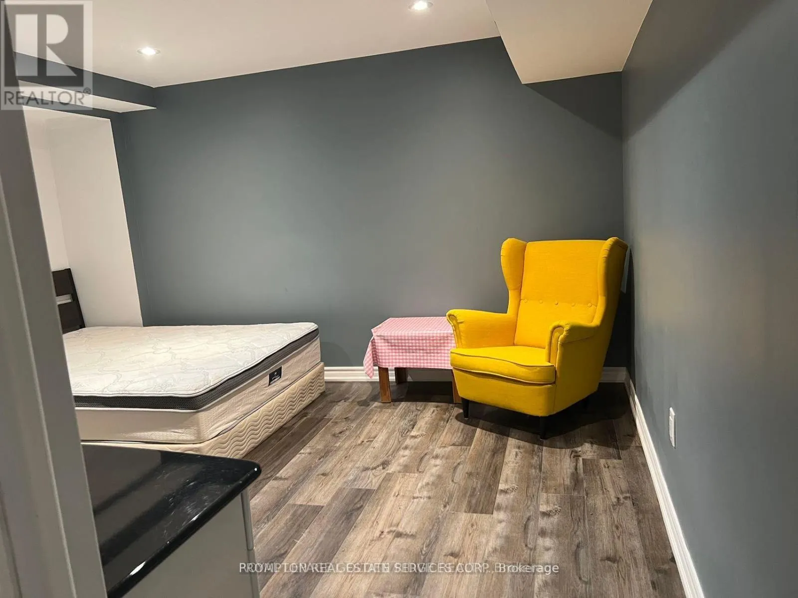 BASEMENT - 472 PARKVIEW BOULEVARD