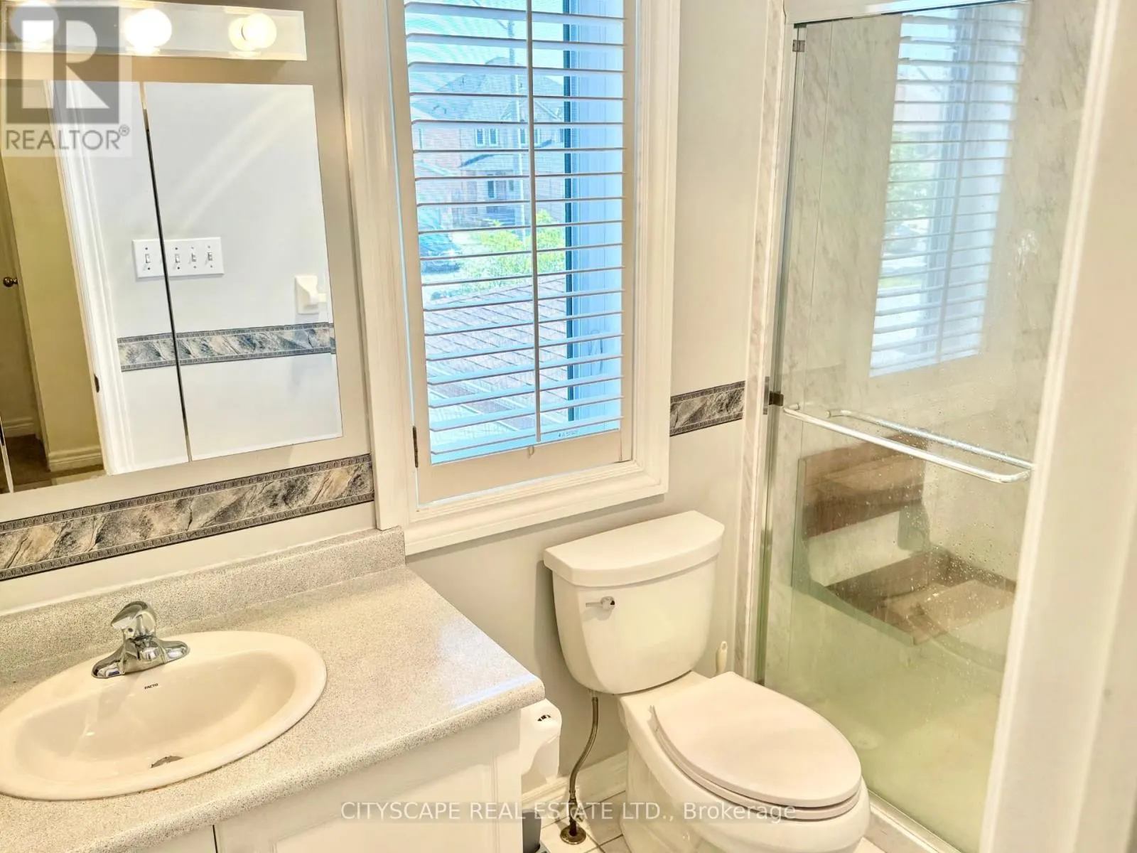 533 LEATHERLEAF DRIVE