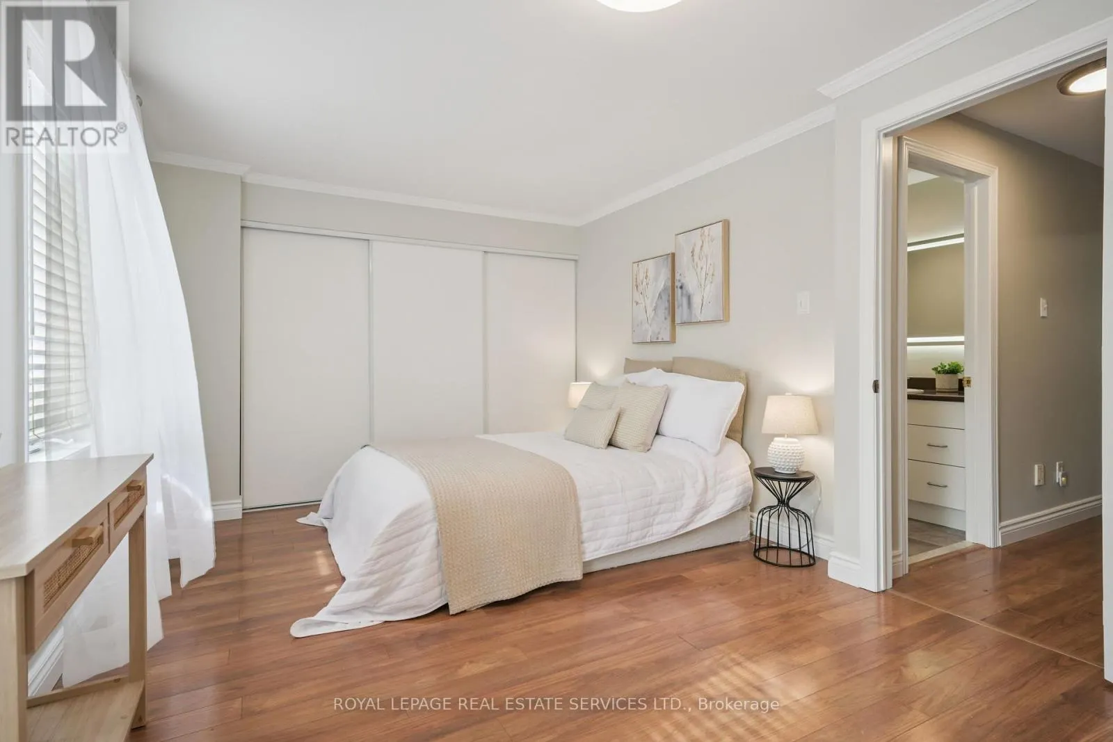 1233 HEDGESTONE CRESCENT