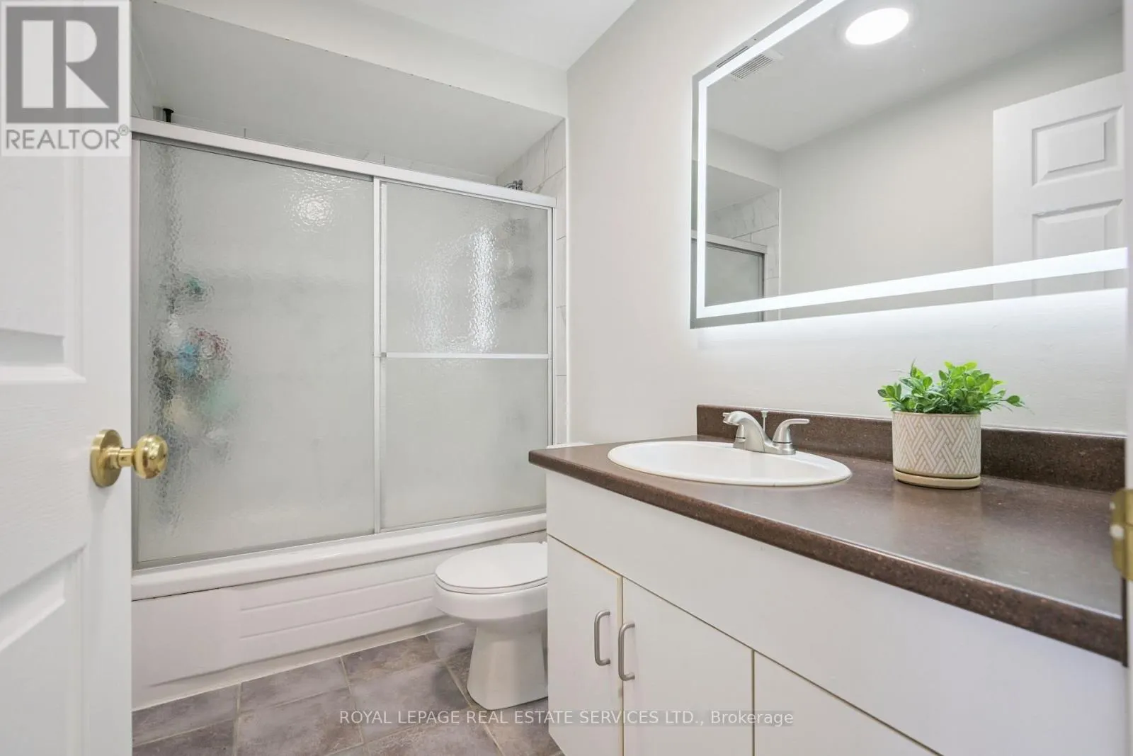 1233 HEDGESTONE CRESCENT