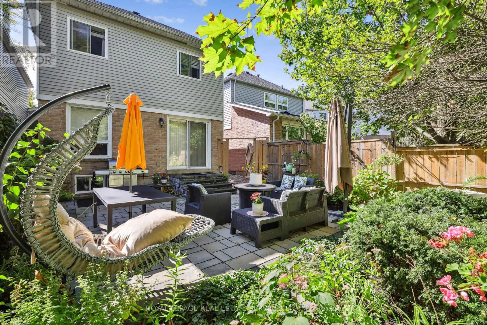 1233 HEDGESTONE CRESCENT