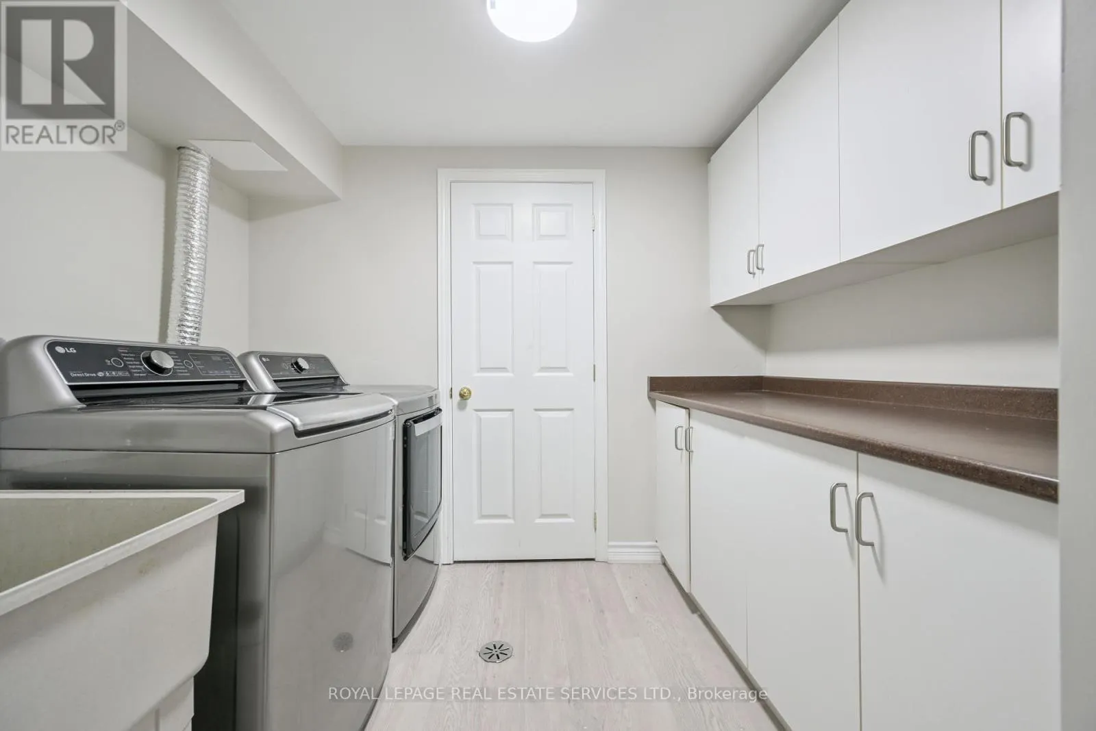 1233 HEDGESTONE CRESCENT