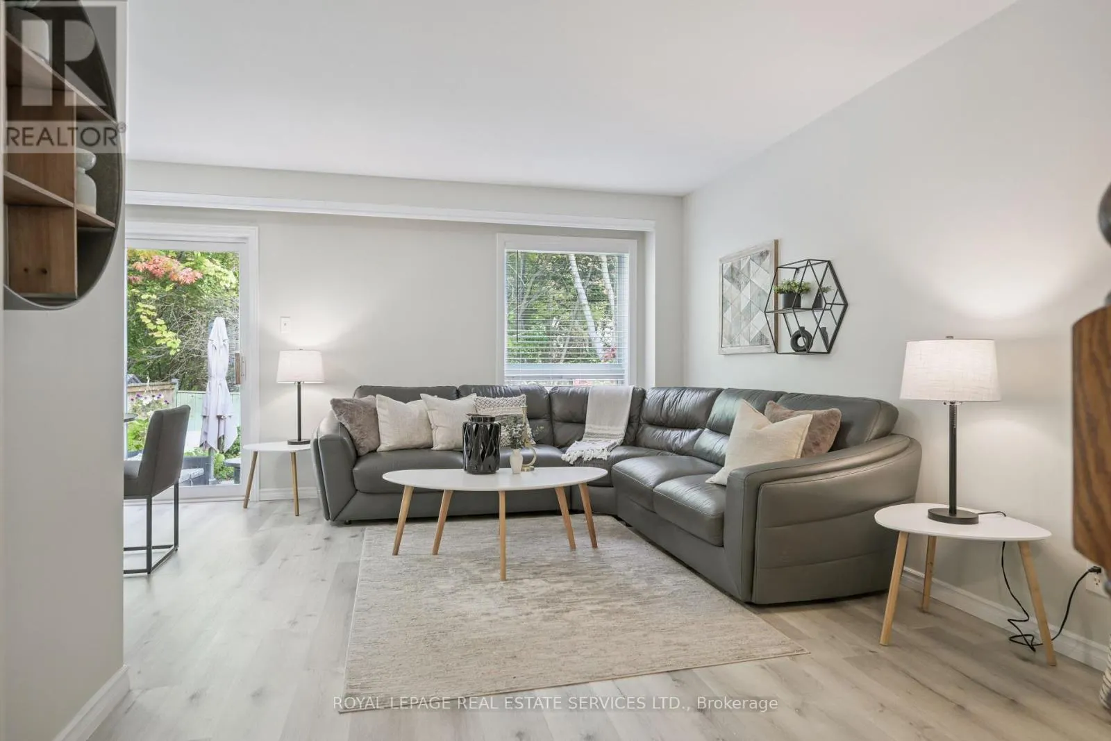 1233 HEDGESTONE CRESCENT