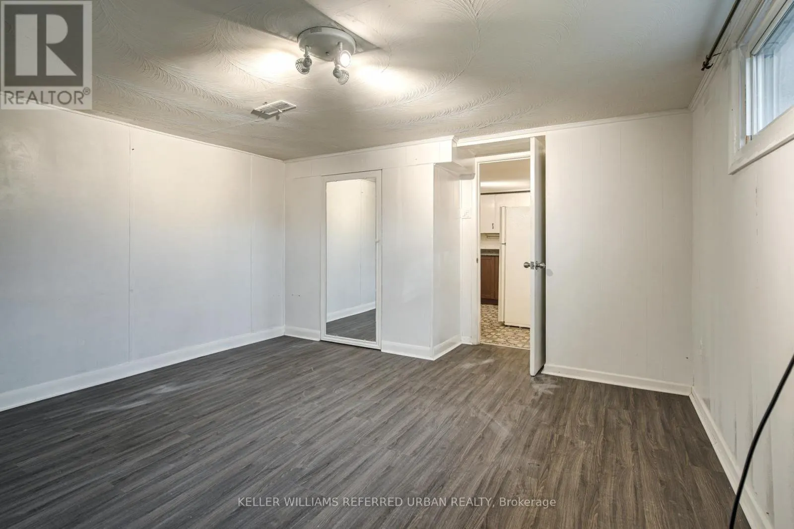 MAIN - 99 HAY AVENUE