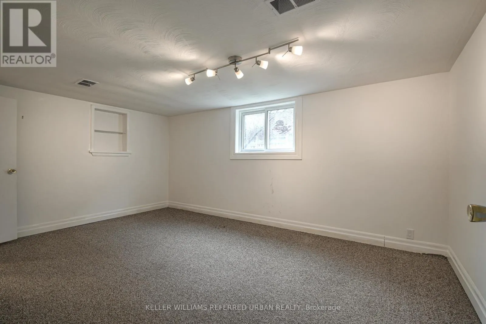 MAIN - 99 HAY AVENUE