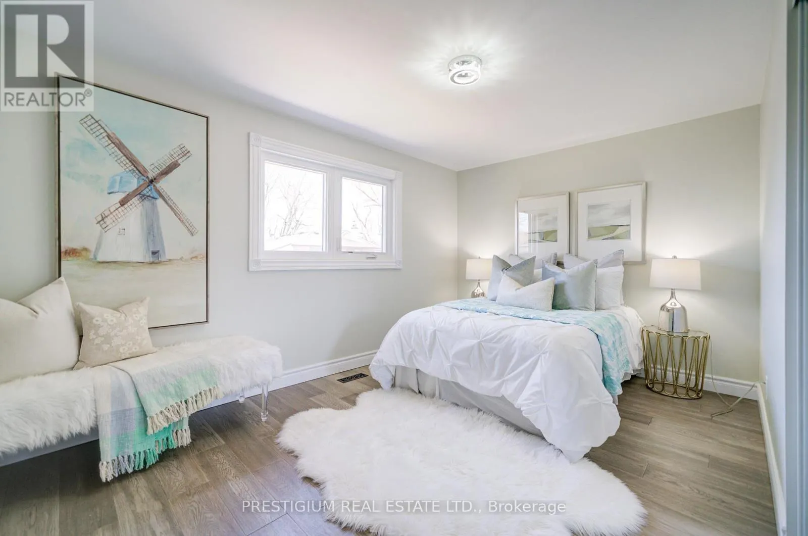 UPPER LEVEL - 6 WILLIS DRIVE