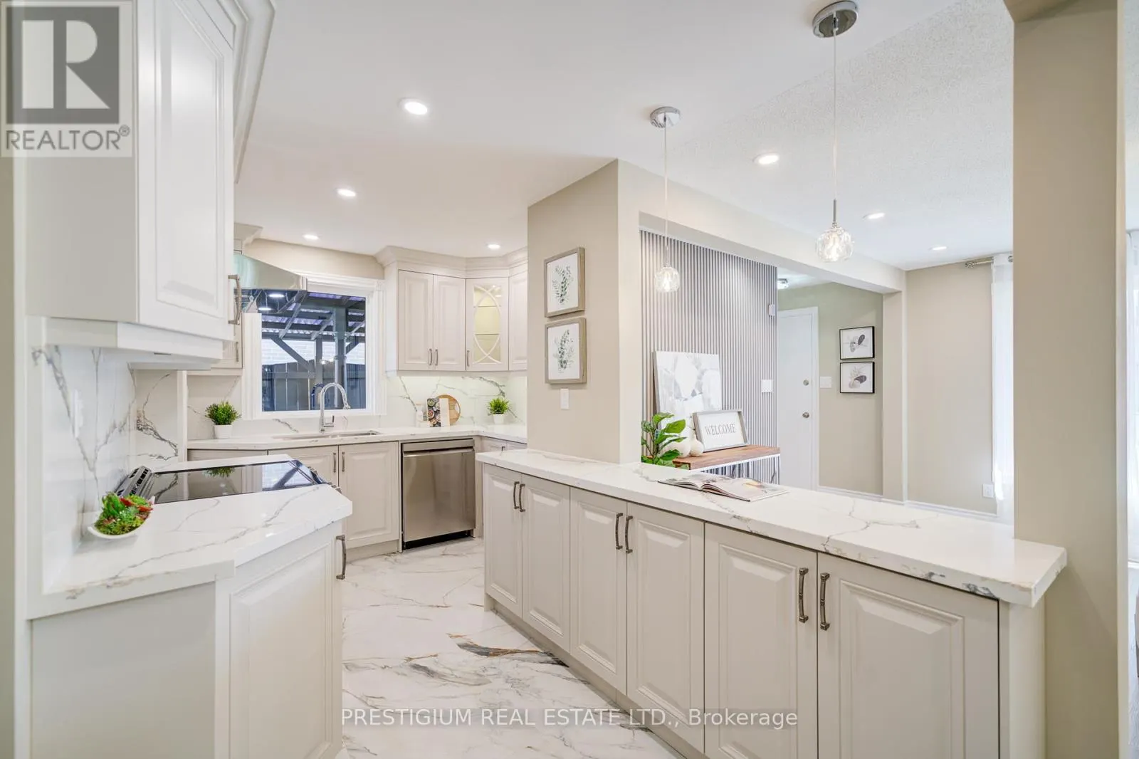 UPPER LEVEL - 6 WILLIS DRIVE