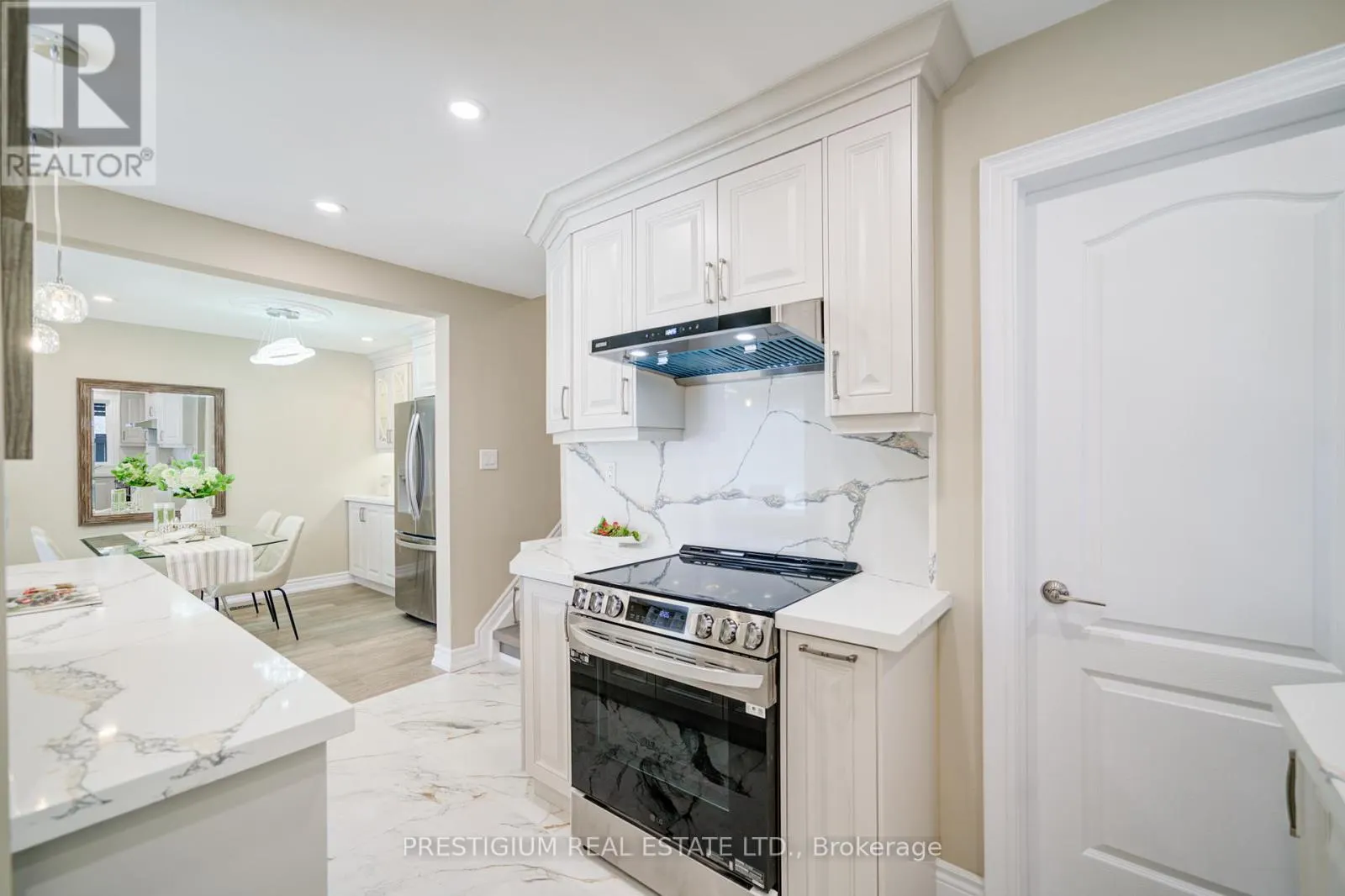 UPPER LEVEL - 6 WILLIS DRIVE