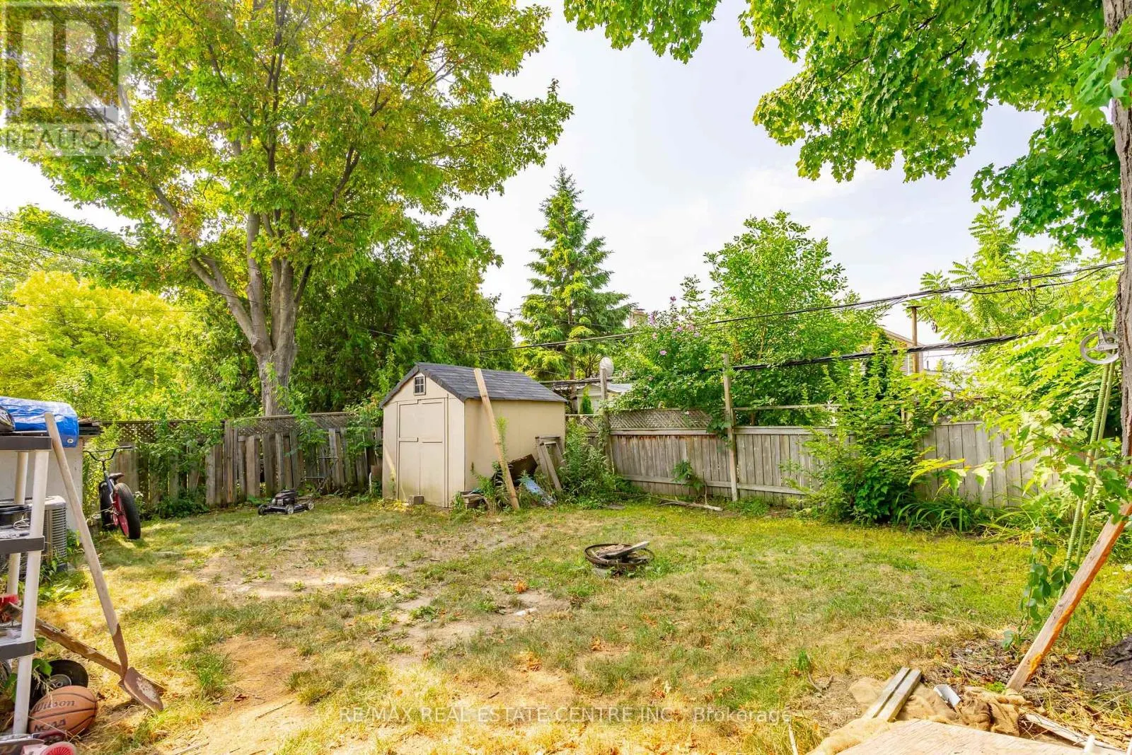 105 ALOMA CRESCENT