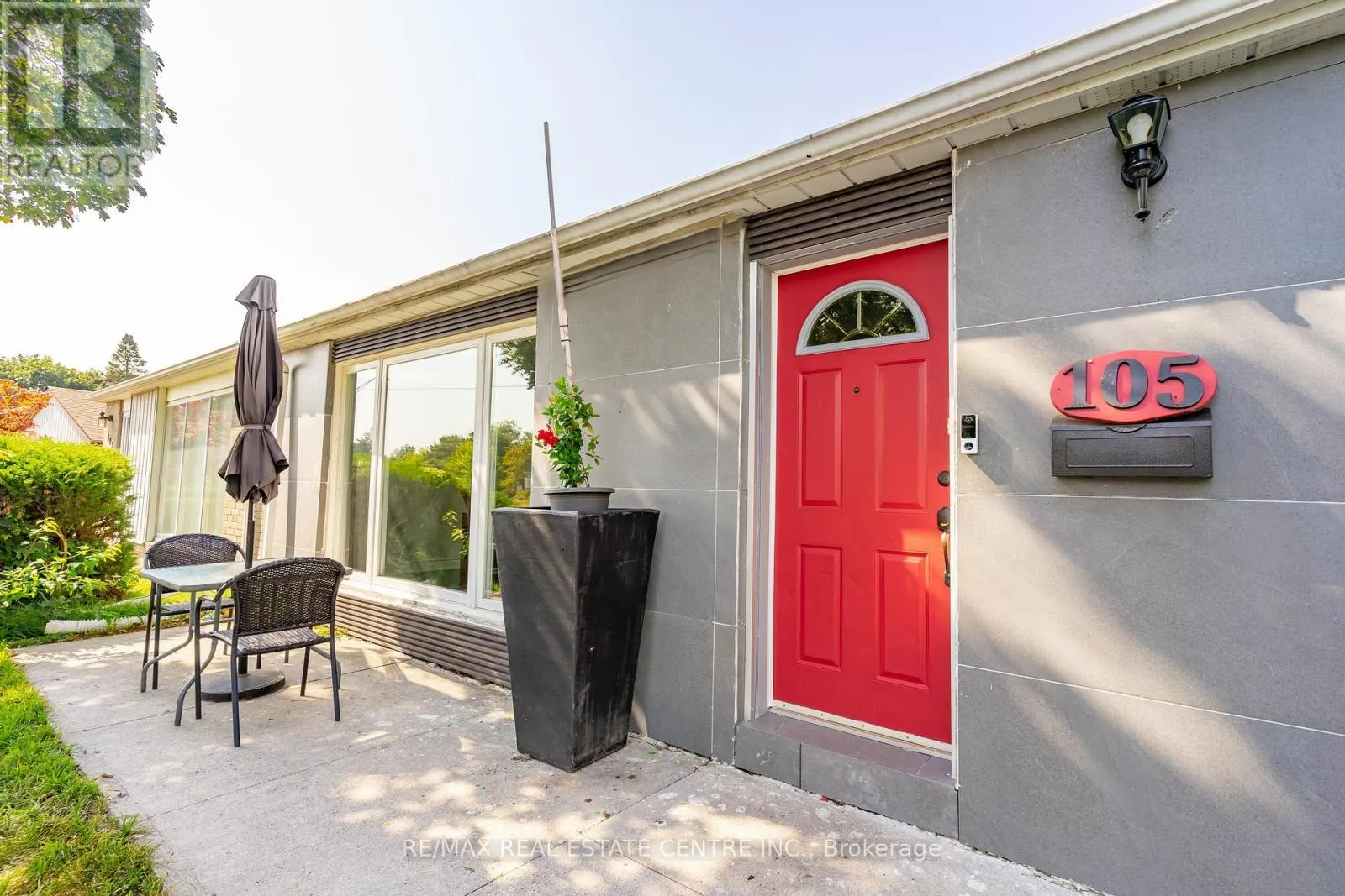 105 ALOMA CRESCENT