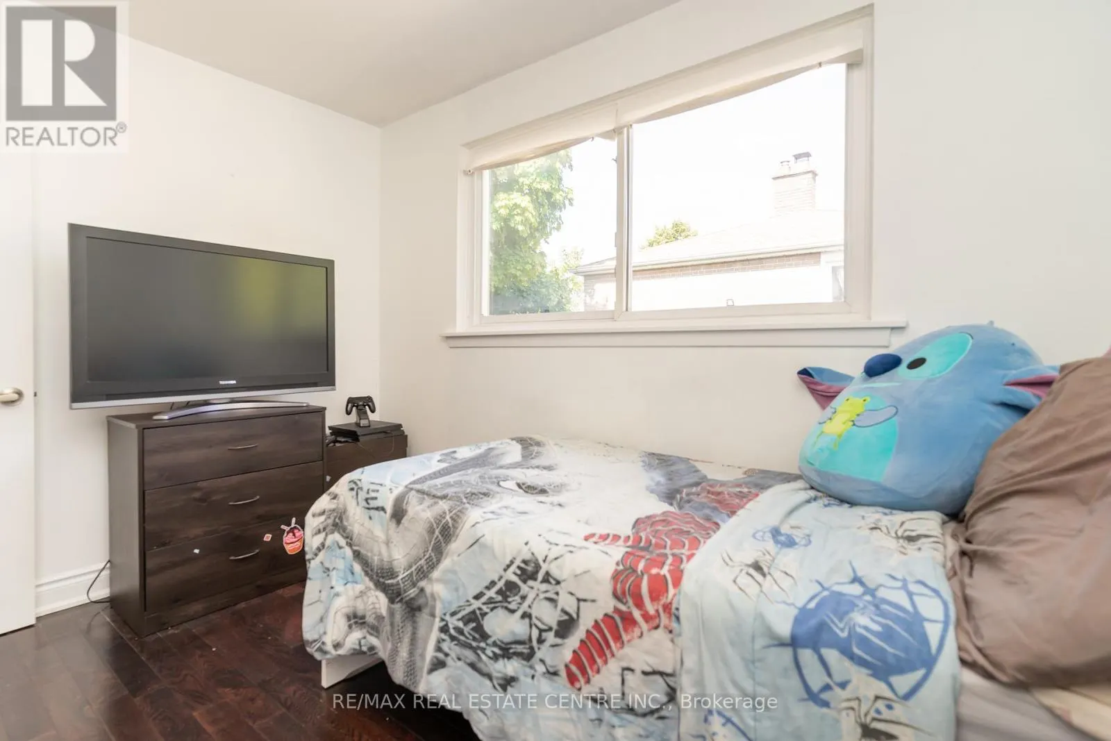 105 ALOMA CRESCENT