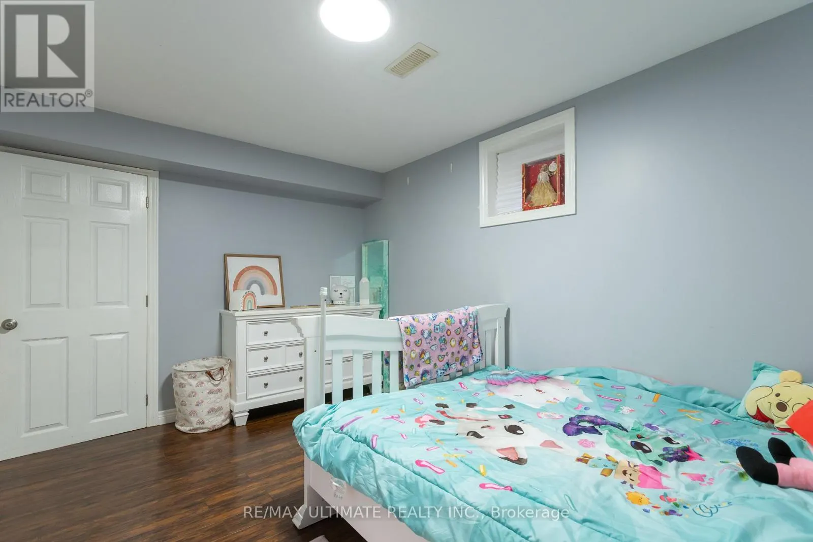 12 WICKFORD DRIVE