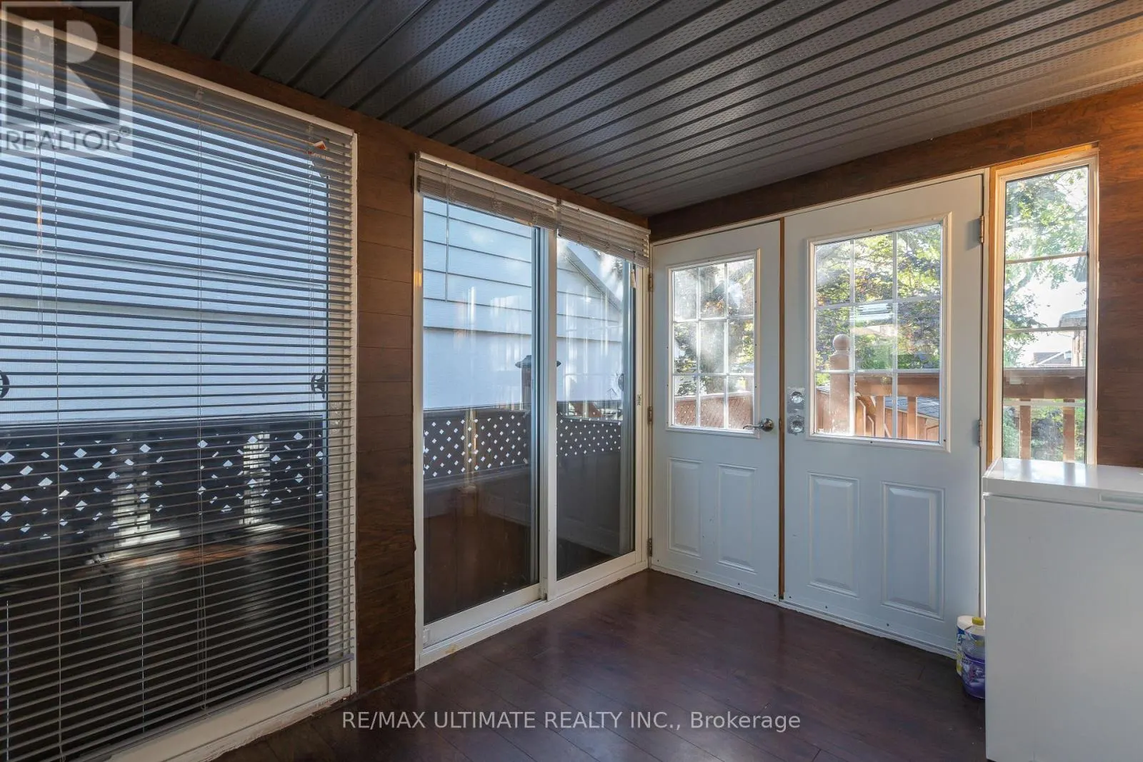 12 WICKFORD DRIVE