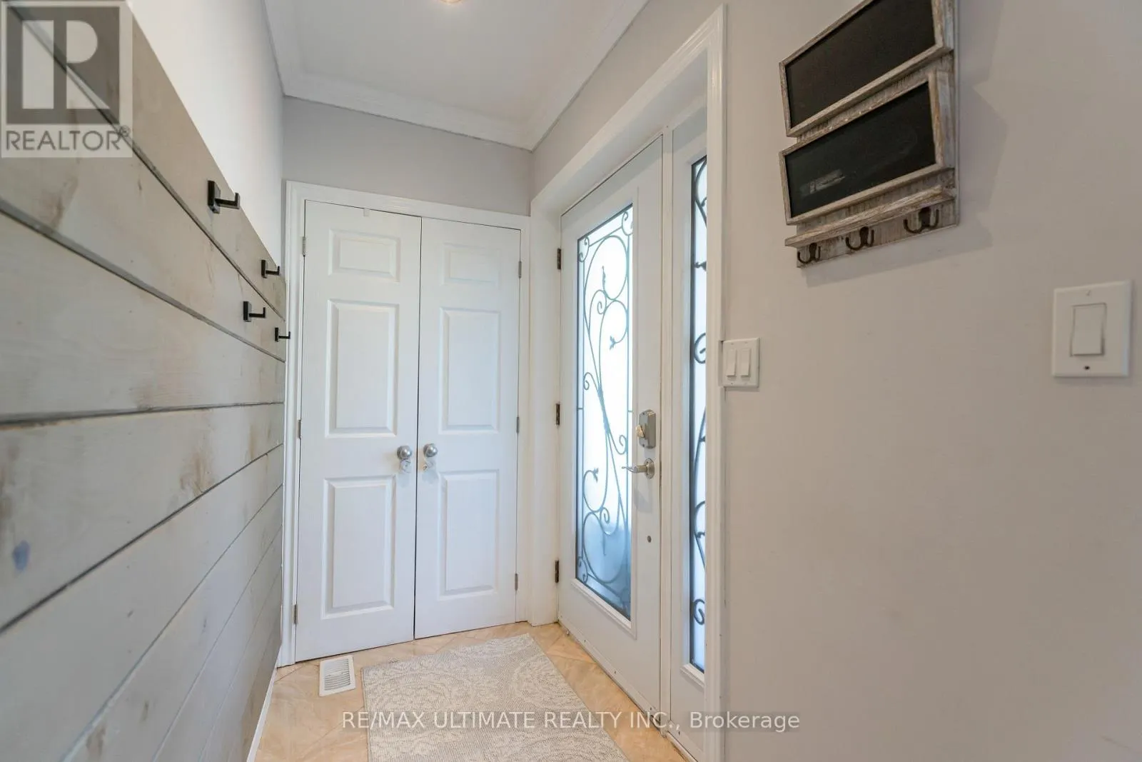12 WICKFORD DRIVE