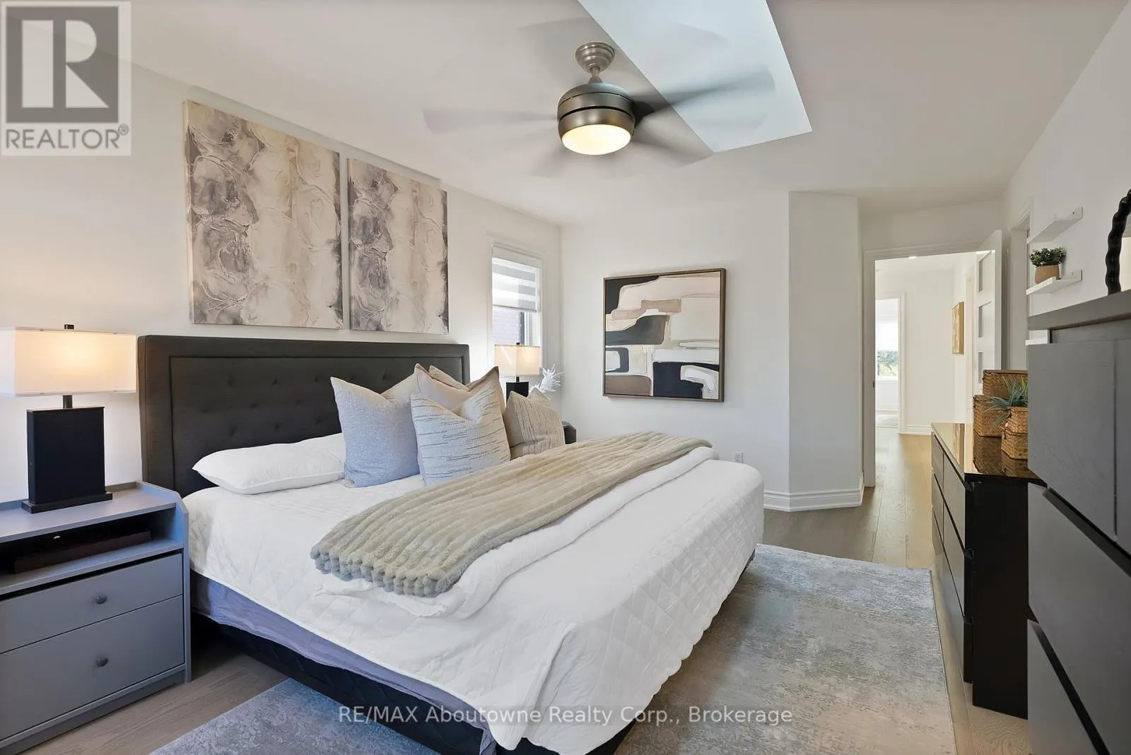 2599 CASTLE HILL CRESCENT